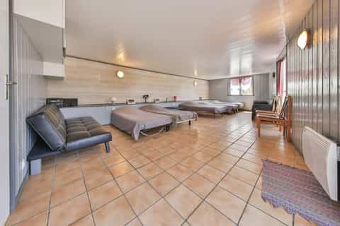 Annexe Pâquerette de 5 couchages, complément du gîte Jonquille pour former la configuration 20 personnes