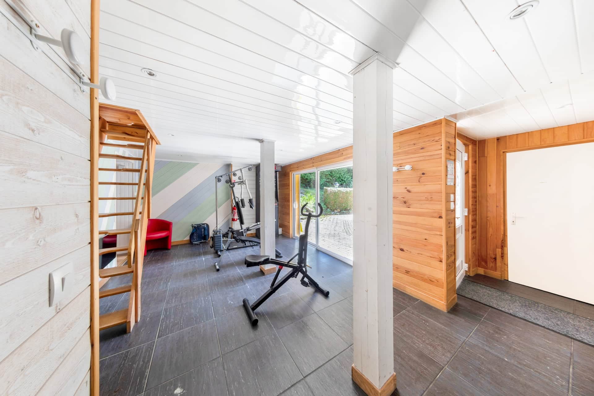 Salle de fitness du gîte Gentiane pour clubs sportifs et stages
