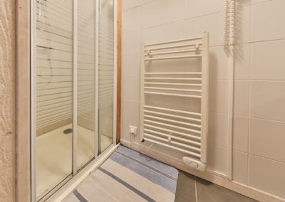 Salle d'eau du gite Gentiane