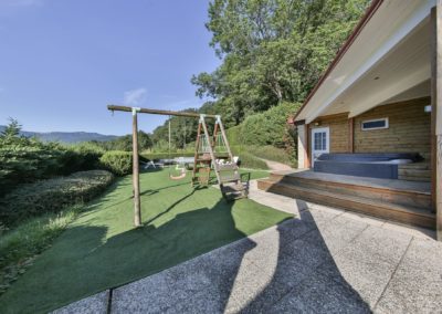 Extérieur du gite de groupe Orchidée