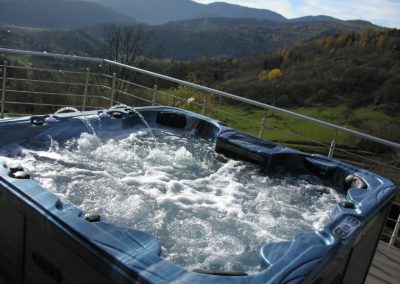 Jacuzzi extérieur Jonquille